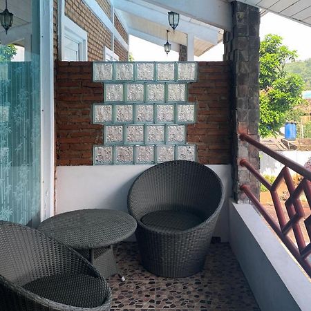 Urbanview Hotel Villa Q Gisting Bandjarnegeri Exterior foto